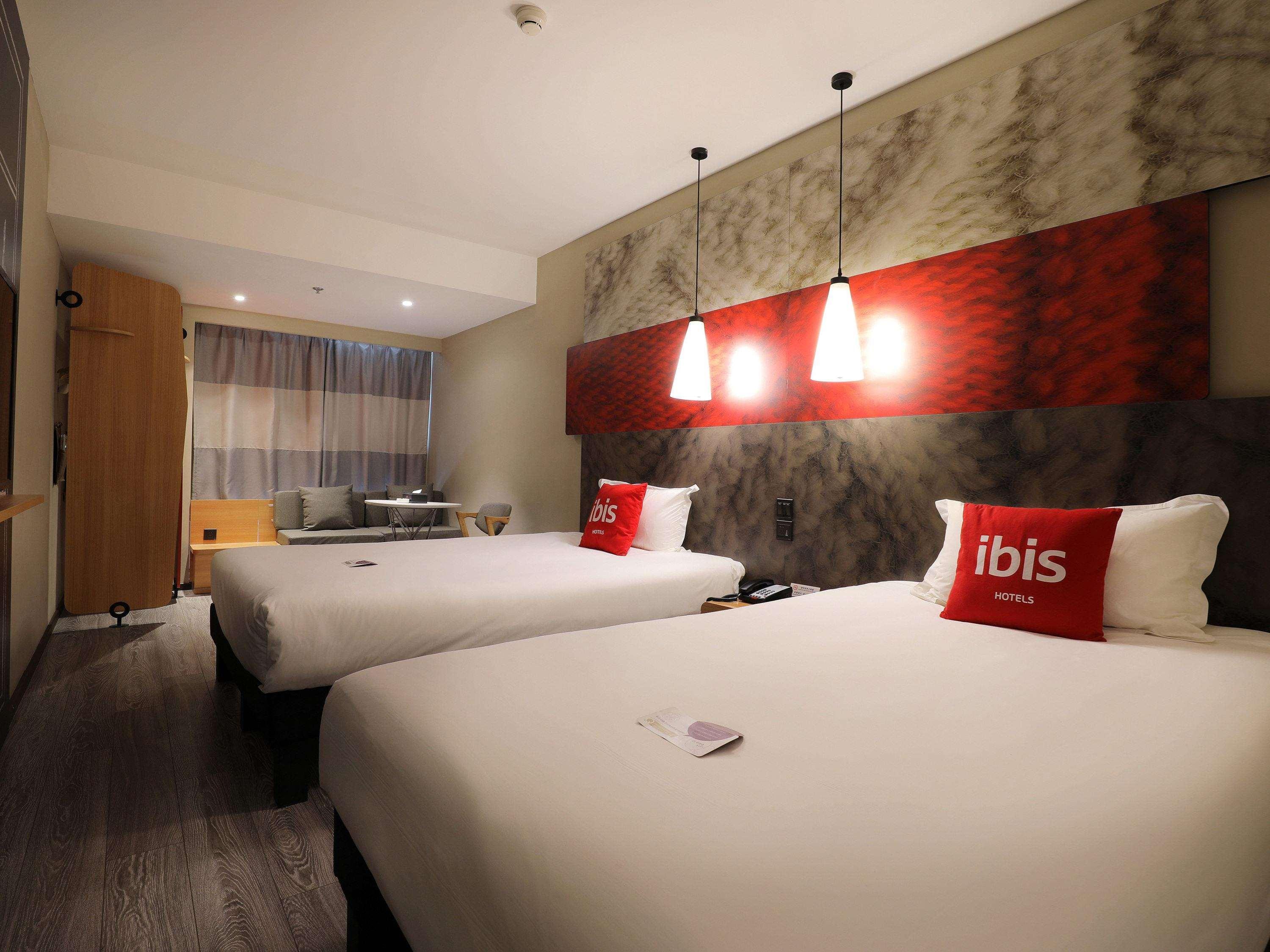 Ibis Dujiangyan Hotel Chengdu Buitenkant foto