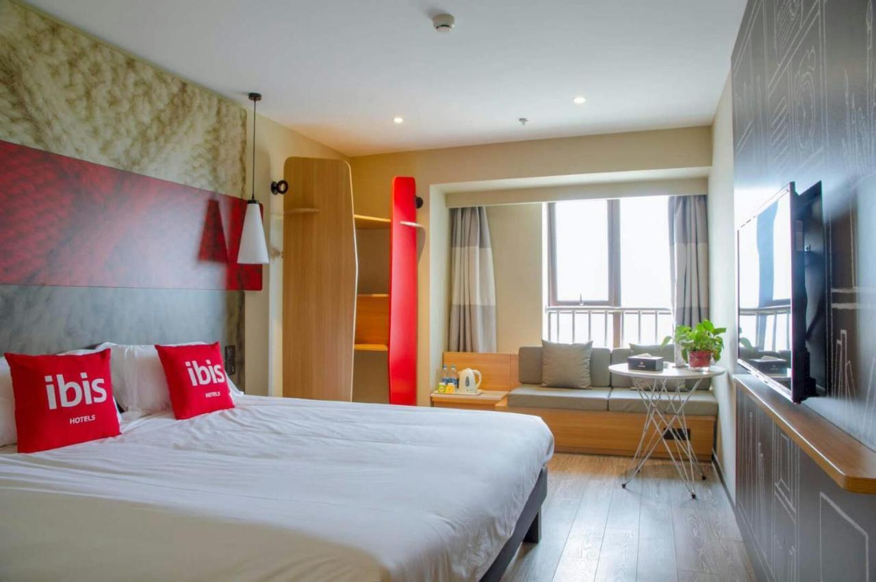 Ibis Dujiangyan Hotel Chengdu Buitenkant foto