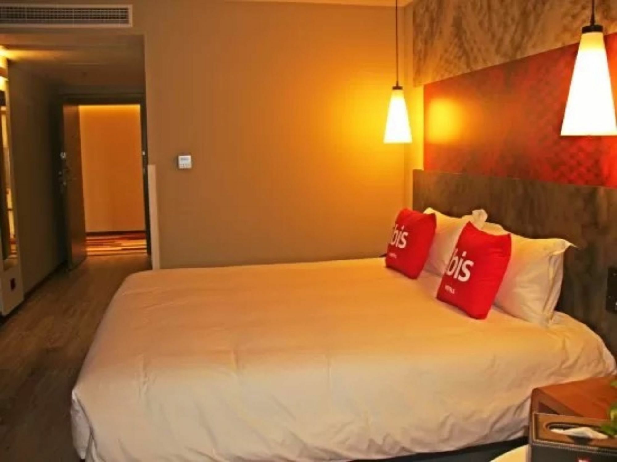 Ibis Dujiangyan Hotel Chengdu Buitenkant foto
